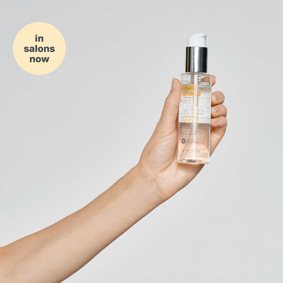 milk-shake-glistening-serum-in-hand