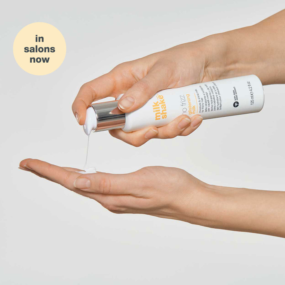 milk-shake-glistening-milk-in-hand-2