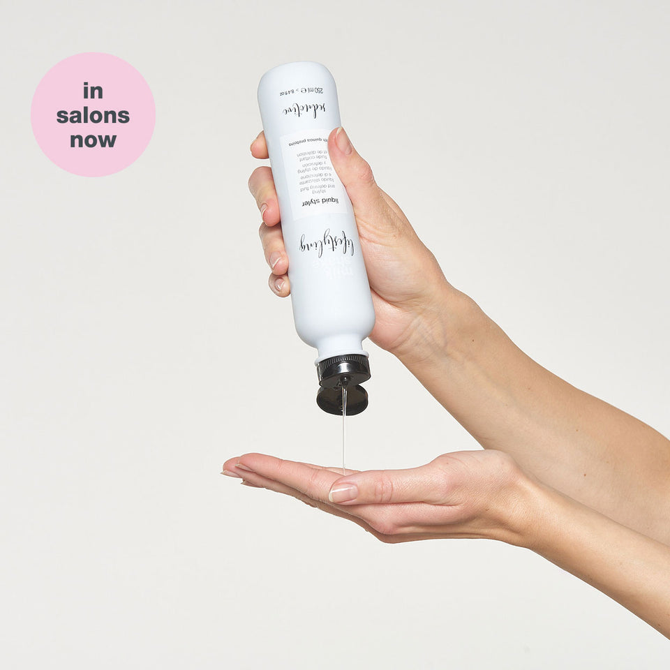 milk-shake-lifestyling-liquid-styler-in-hand-1