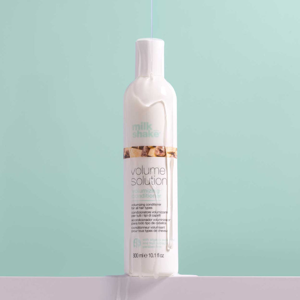 milk-shake-volumizing-conditioner-lifestyle